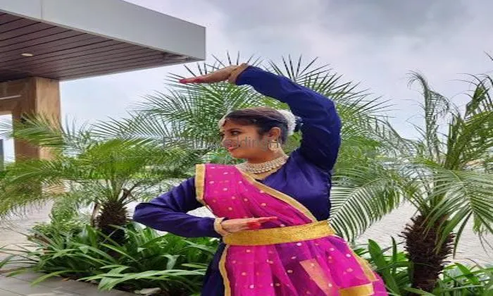 Naach Queens