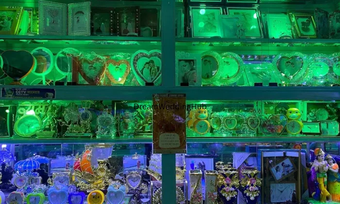 Naina Store