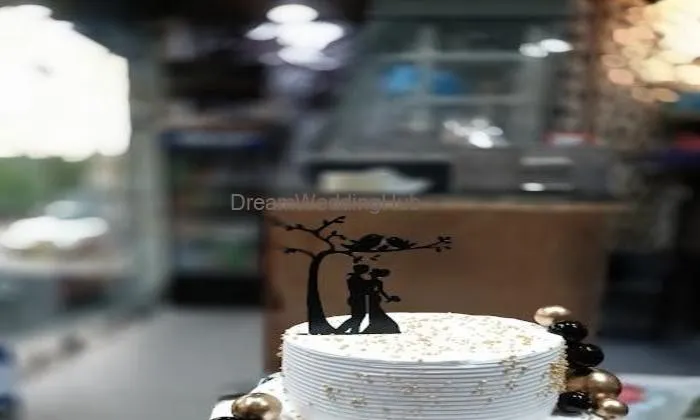 Nandni Bakers & Cafe