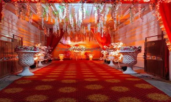 Narayan Paradise