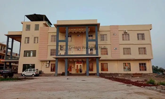 Narayan Resort