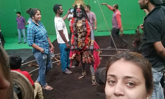 Nargis Khan Makeup Ar