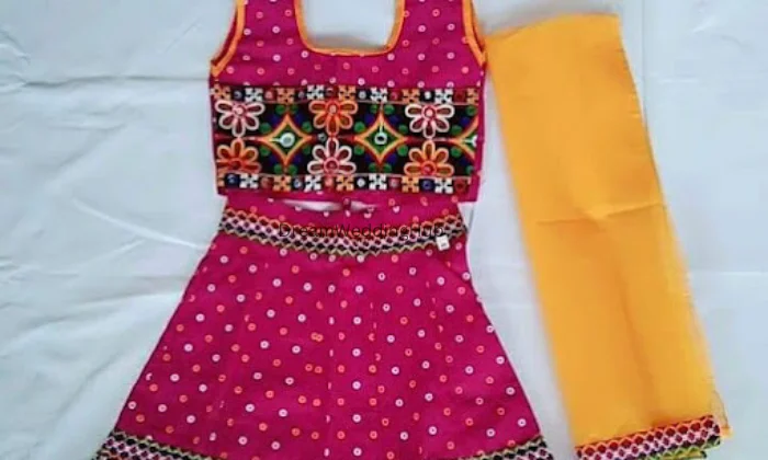 Nari Sarees