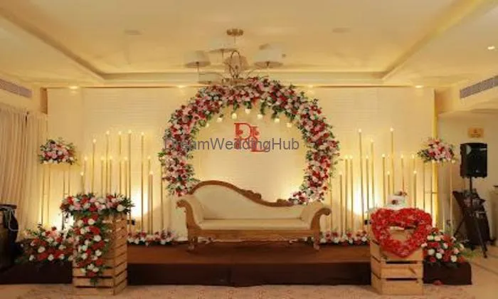 Nash Decorations