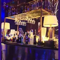 Nathawat Bartending