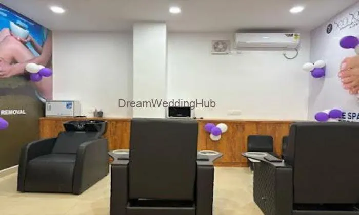 Naturals Salon & Spa Bagalkot