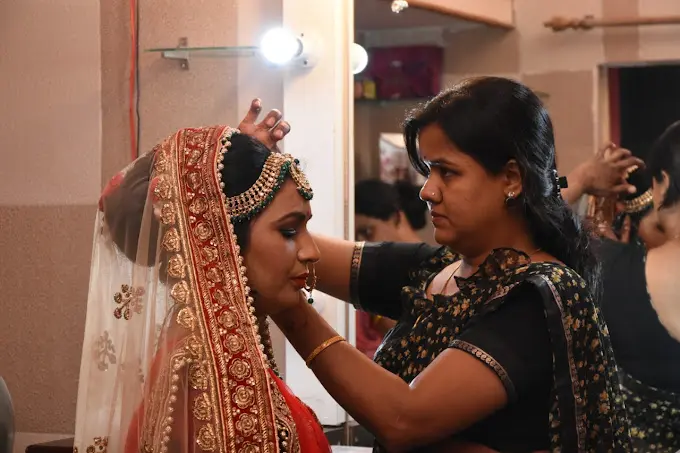 Neha Beauty Parlour