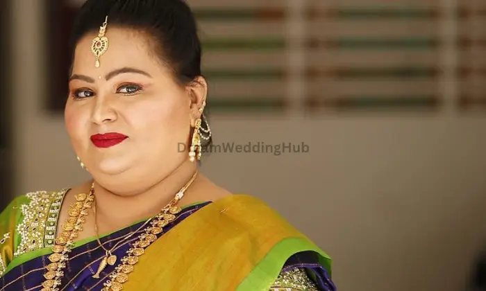 Neha Khan Makeup