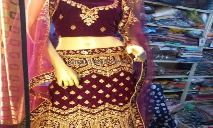 New Fashion Dress & Sarre's