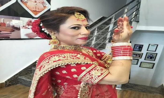 New Look Beauty Parlour & Academy
