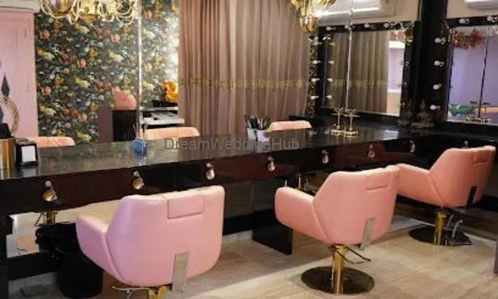 Nikki Bajaj Makeup Artist - Best Makeup Artist In Mall Road Ludhiana