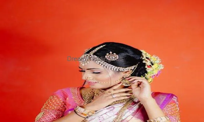 Nisha Zond Makeup Artist