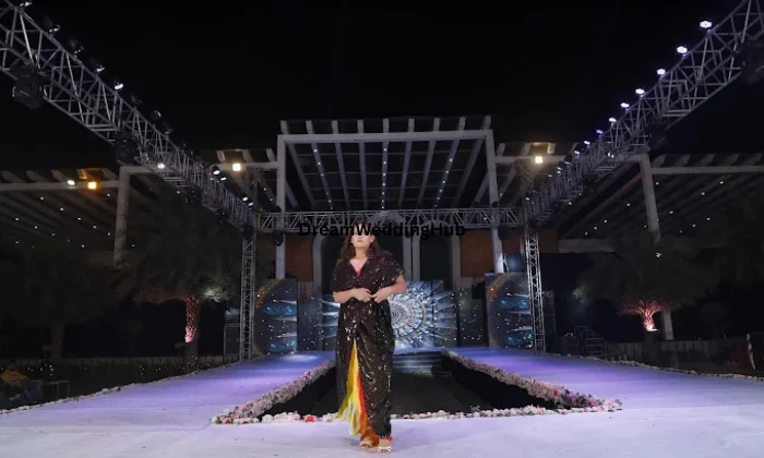 Nishas Attire