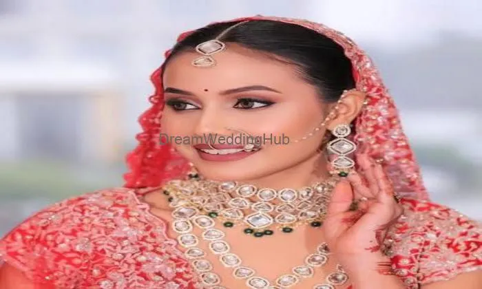 Noor Beauty Parlour