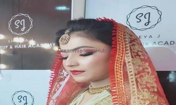 Noor Makeup Studio And Salon