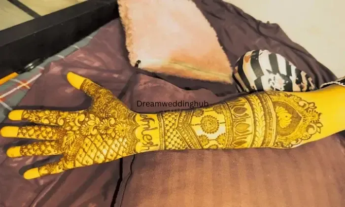 Noorains Mehndi