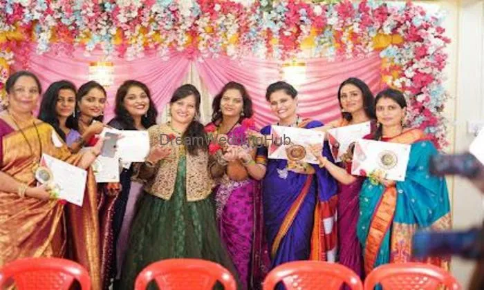Nusrat Professional Makeup Artist | Makeup Academy | Bridal Makeup | Skin Aesthetic | Professionalnail Art |.