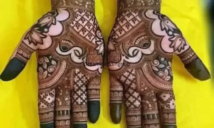 Om Bhai Mehndi Artist