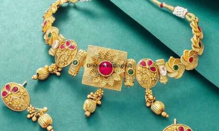 Om Collection  