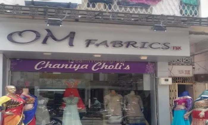 Om Fabrics & Dresses