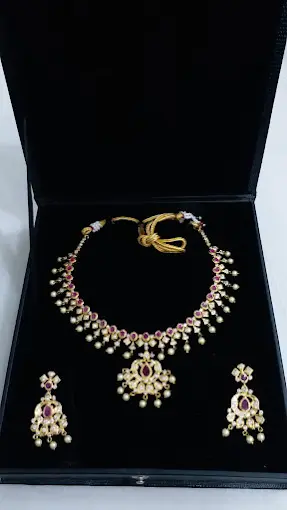 Om Imetation Jewellery