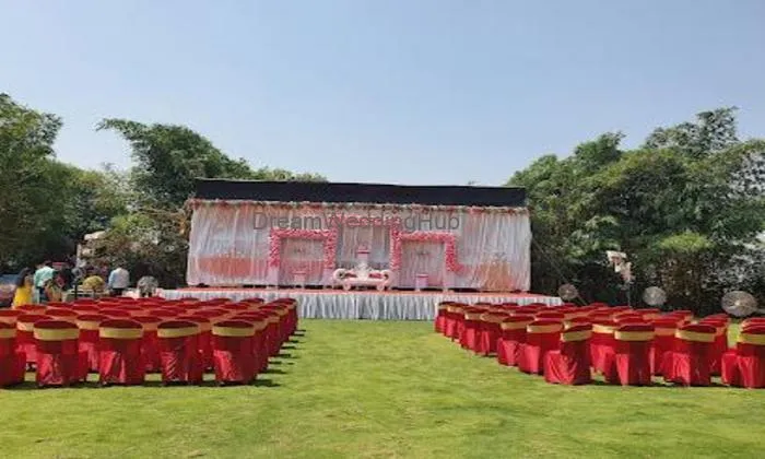 Om Lawns And Multipurpose Hall Karad