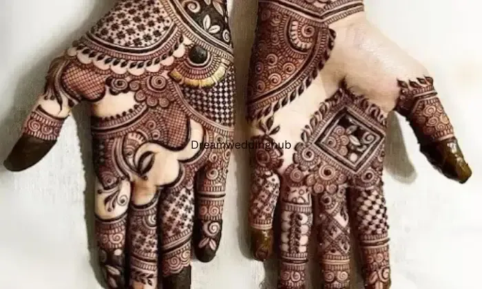 Om Mehendi Artist
