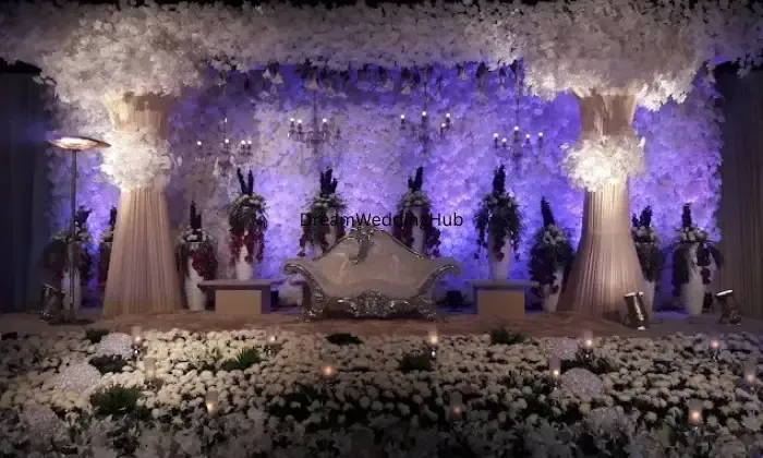 Om Tent House