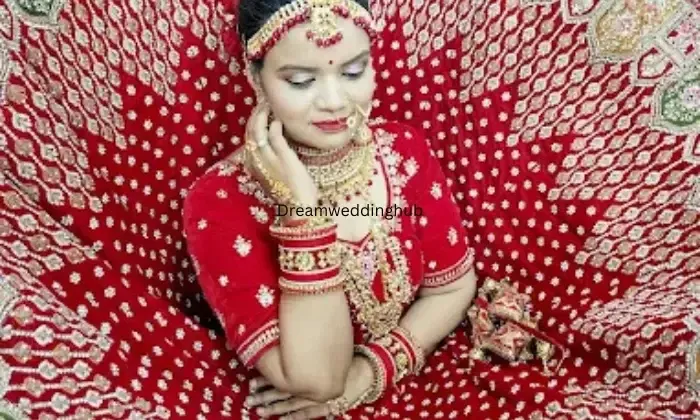 Pali Makeup Artist Dimple Tater