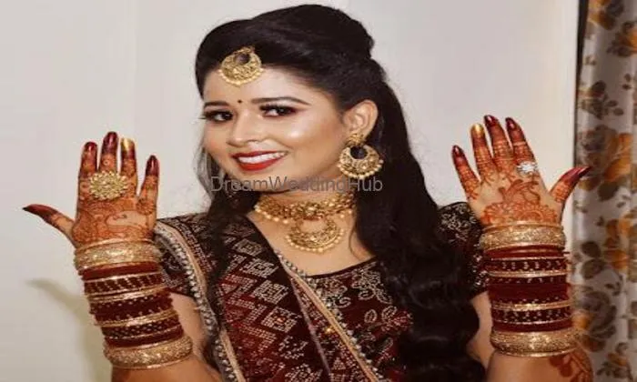 Palki Beauty Parlour,baby Salon,boutique(tailoring)