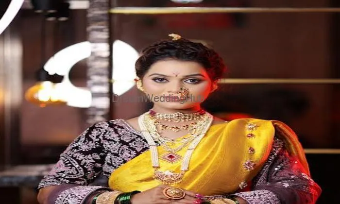 Pallavi Kadav Makeover & Academy