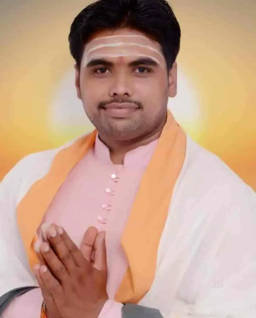 Pandit Vipin Dixit