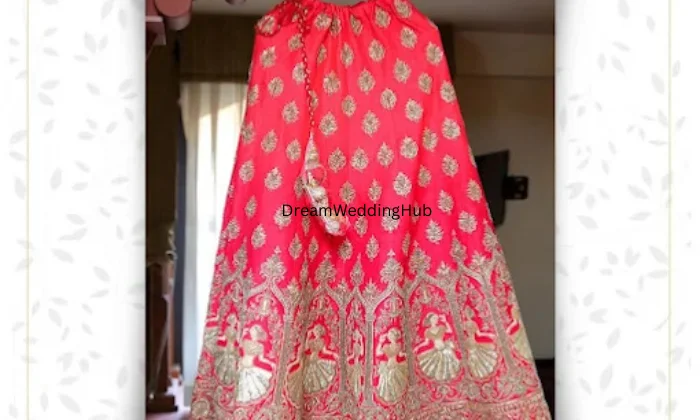 Pankhuri Saree Kendra