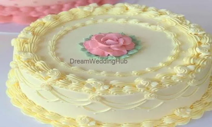 Paras Cake And Gift