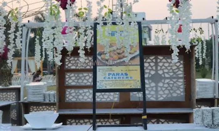 Paras Caterers