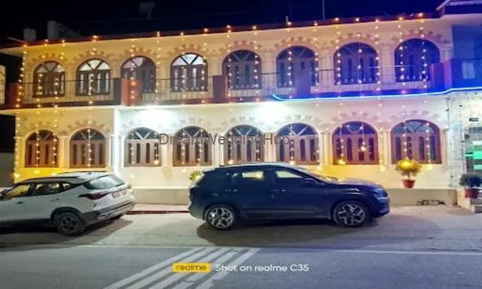 Paras Hotel