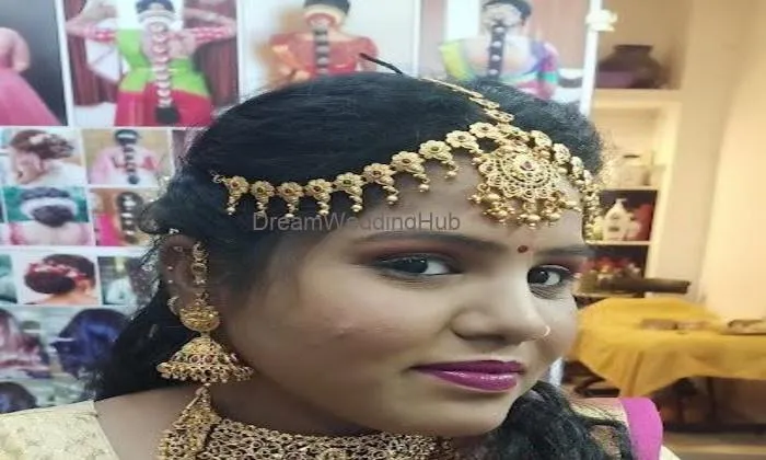 Paru Beauty Parlour
