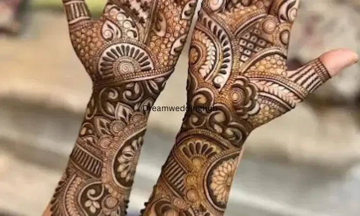 Pawan Mehandi Artist Solan