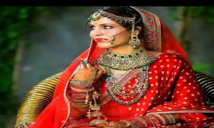 Pearl Beauty Parlour Only For Ladies And Girls