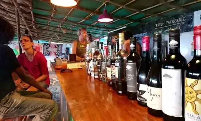 People Beach Bar