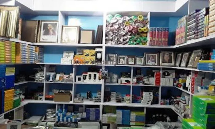 Pilibhit Photo Goods Accessories