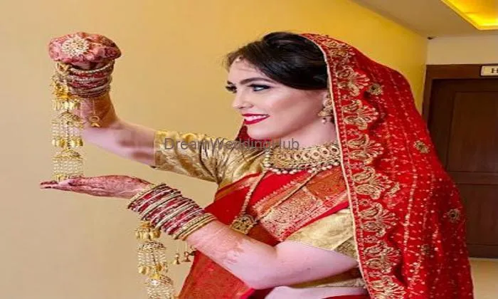 Pink Flamingo - Best Bridal Make-up Artist In Faridabad / Best Party Make-up Artist In Faridabad