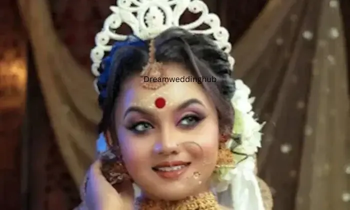 Pinki Makeup Studio  Academy