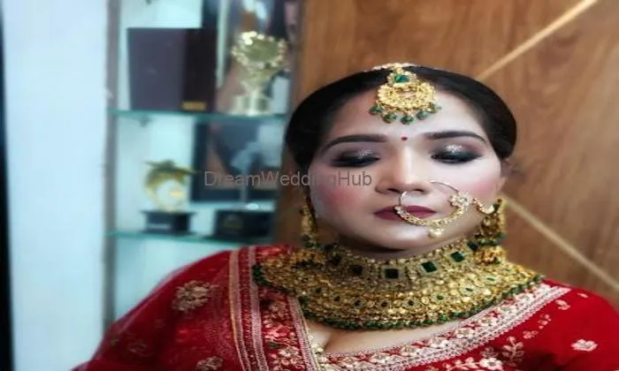 Pinky Chandra Makeover (all Types Of Makeup In Ghaziabad)
