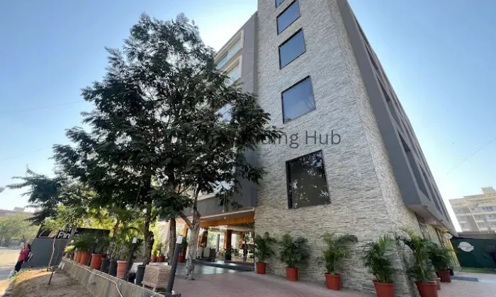 Pinnacle Grand Hotel & Banquets