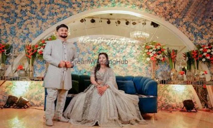 Pixel Weds