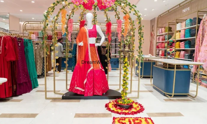 Plush Boutique  Beauty Lounge