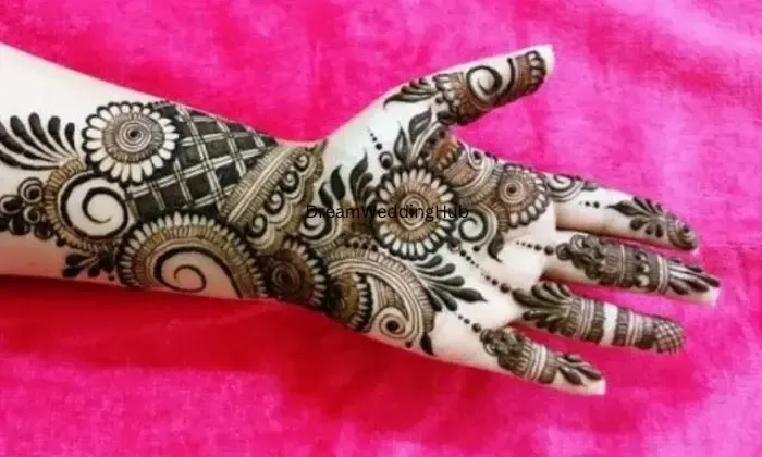 Pooja Bridal Mehndi