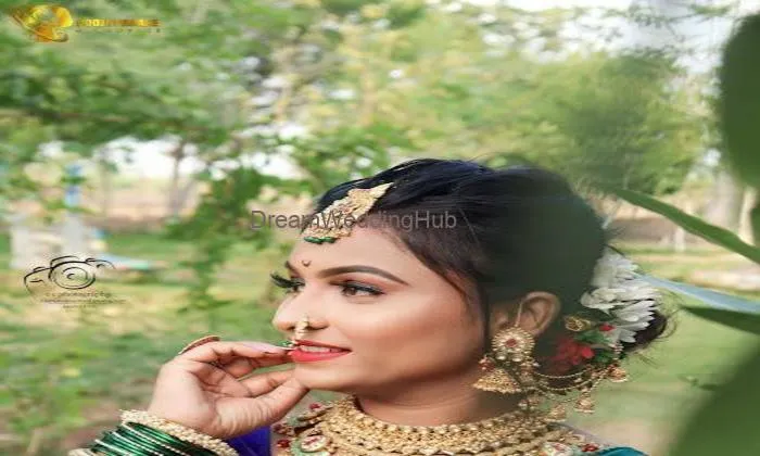 Pooja Make-up Studio Bhusawal
