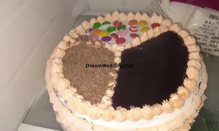 Poojas Cake House